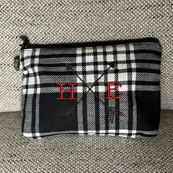Thirty One Gifts Brand Small Zipper Pouch with "H E" monogram - Picture 1 of 7
